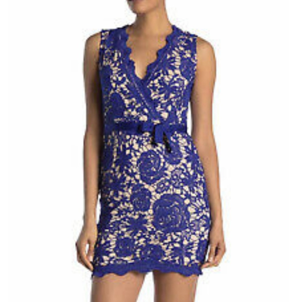 NEW Love By Design Selma Surplice Clemats Blue Lace Overlay Dress Size Small